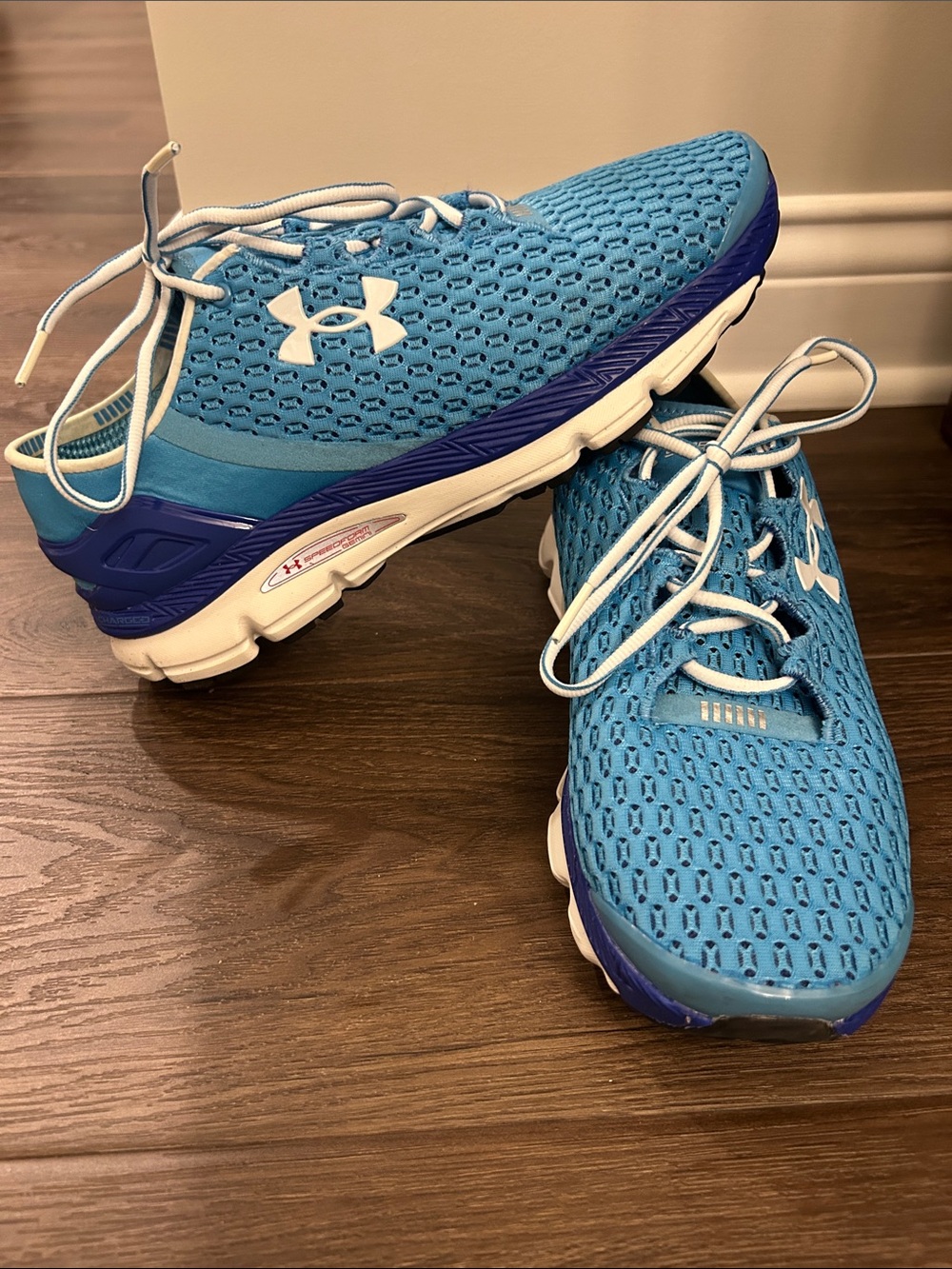 Size 10.5 Under Armour Sneakers